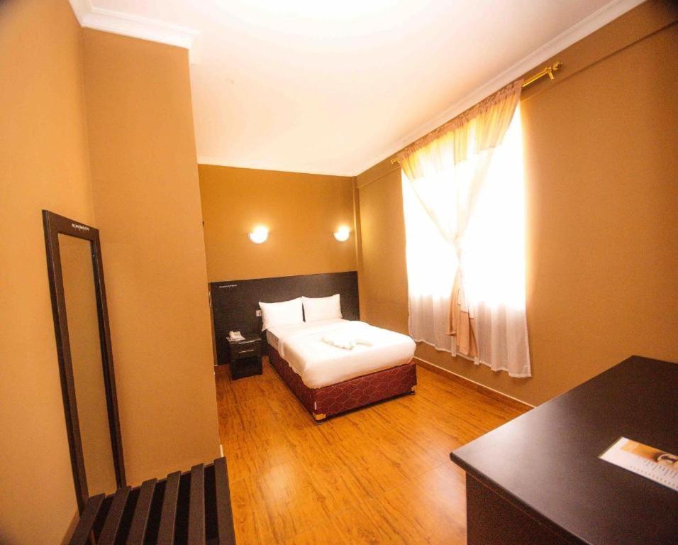 Panone Hotel Boma Boma la Ngombe Екстериор снимка